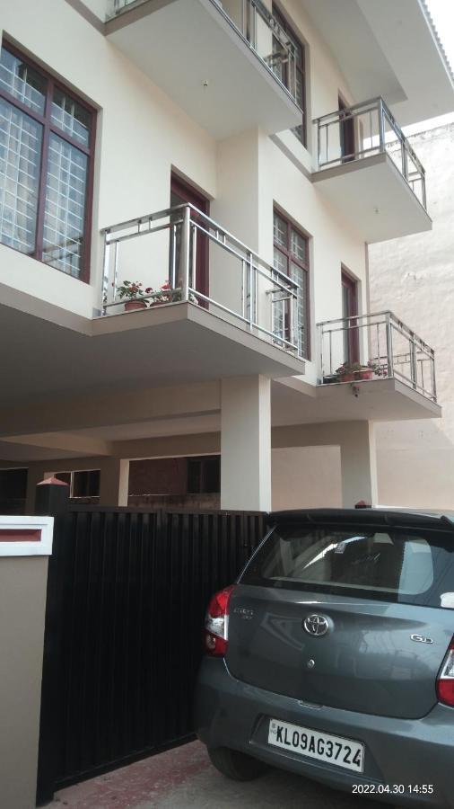 Ferienwohnung Karpagam Residency Udagamandalam Exterior foto